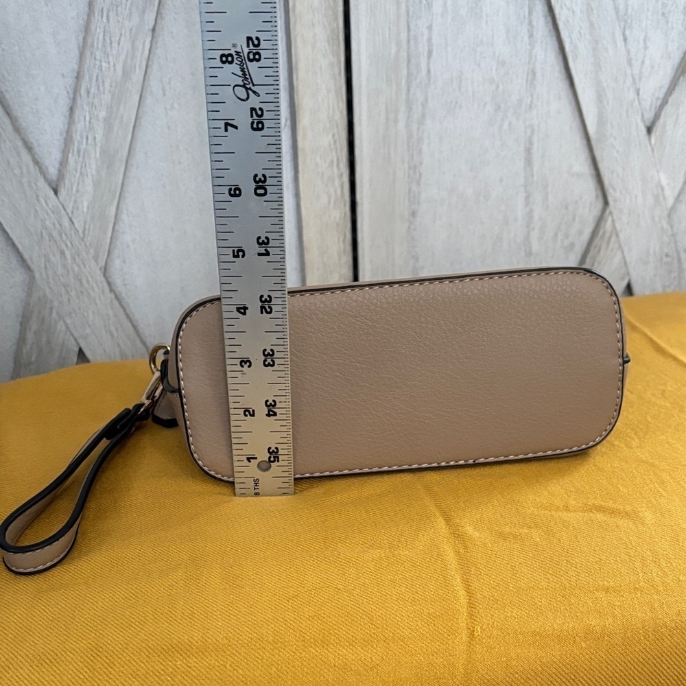 Elegant Tan Women's Bag Set - Picture 9 of 14